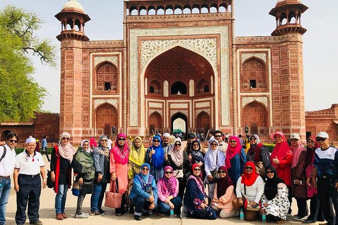 1 Day Delhi and 1 Day Agra Tour from Delhi - Guides and Driving: The Smoothness That Makes It Feel Easy