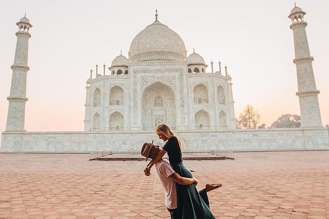 1-Day Private Agra and Jaipur Tour from Delhi - Sunrise at the Taj Mahal: what you gain with timed arrival