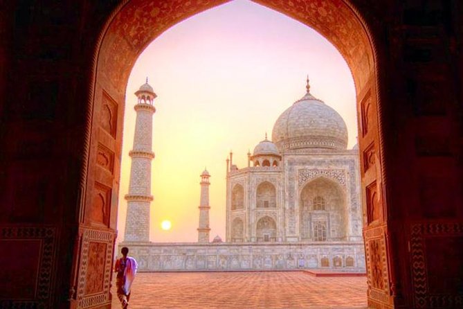 1 Day Taj Mahal Tour & Agra Fort by Gatimaan Express From Delhi - A Fast Delhi–Agra Day with Gatimaan Express AC Chair Car