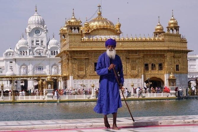 1-Day Trip to Golden Temple,Amritsar from Delhi with Both side Commercial Flight - India/Pakistan Border Ceremony: The Big Public Spectacle Portion