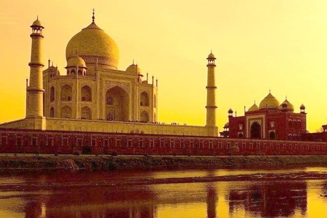 1-Day Trip to Golden Temple,Amritsar from Delhi with Both side Commercial Flight - Private Guide and Air-Conditioned Car: What You Gain (And What You Might Need to Watch)