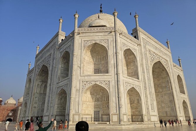 10-Day Private Golden Triangle Tour With Jodhpur Udaipur Pushkar - Day 5 in Jaipur: Amer Fort, Jal Mahal photos, and a whole playlist of palaces and instruments