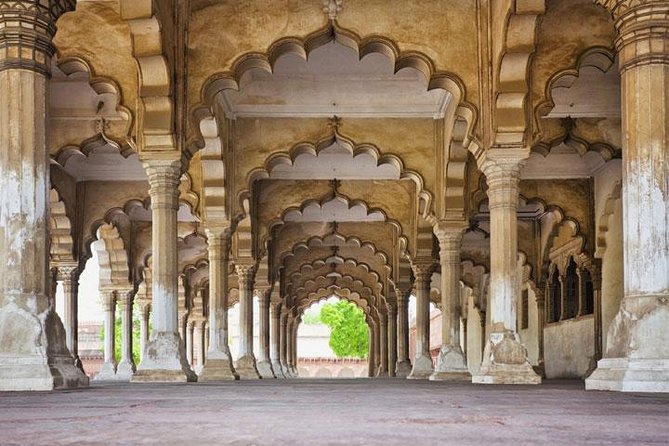 15 Days Glimpses of Colorful India - Hawa Mahal to Amber Fort: Jaipur’s Classic Morning Rhythm