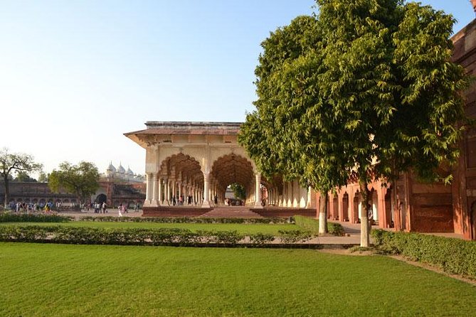 15 Days Glimpses of Colorful India - Jaipur Stops That Matter: City Palace, Jantar Mantar, and Albert Hall