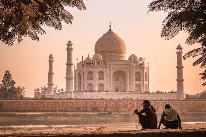 2 Day Agra Overnight Taj Mahal Tour from Delhi - Day 1: Agra Fort’s Power, Sikandra’s Tomb, and a Sunset Taj Mahal