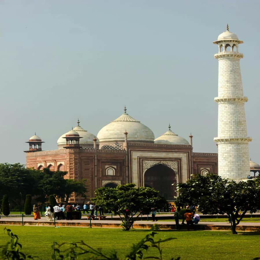 2 Day All Inclusive Taj Mahal & Agra City Tour From Banglore - Guides who communicate: Vinny, Abdul, Shashank, Afrin