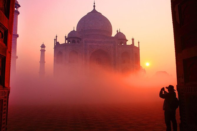 2 Days Agra tour with Taj Mahal Sunrise from Delhi by Car - with Hotels - Day 2: the sunrise moment, plus more major sights without feeling trapped