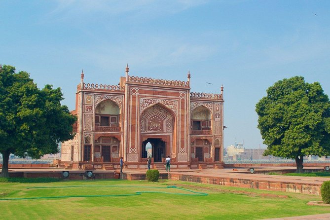 2 Days Delhi Agra and Fatehpur Sikri Tour By Private Car - Where This Tour Delivers Best Value (and for Whom)