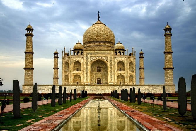 2 Days Overnight Taj Mahal & Agra Tour from Delhi - Guide and driver quality: why names in reviews matter