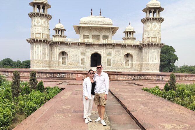 2 Days Overnight Taj Mahal and Agra Tour From Delhi - Day 2: Sunrise Taj Mahal, Then Fatehpur Sikri’s Ghost-City Feel
