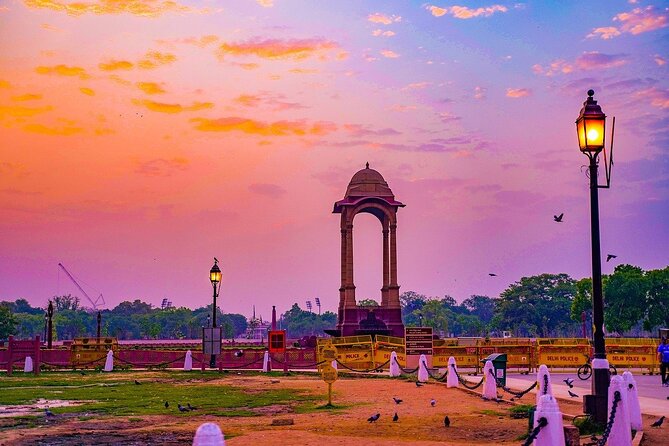 2 Days Private tour of Delhi and Agra with Stay at 5 Star Hotel - Delhi Day 1: From Qutub Minar to Lotus Temple without wasting time