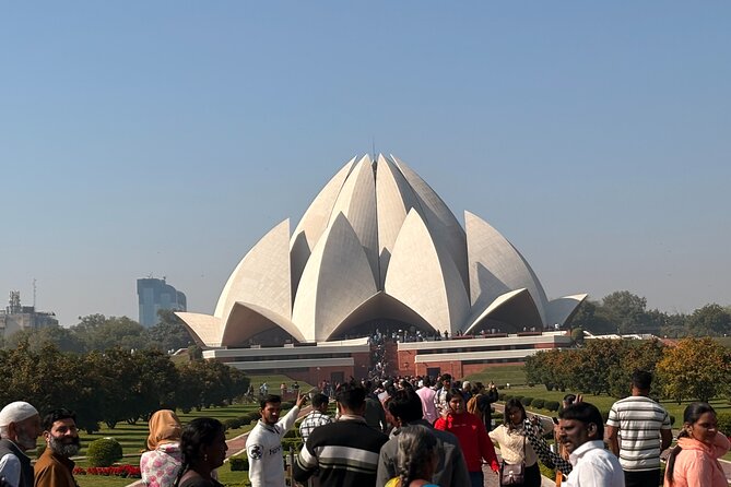 2 days Tour - Delhi Local and Sunrise Agra ( Tajmahal Tour ) - New Delhi landmarks on day 1: Raj Ghat, India Gate, Rashtrapati Bhavan, Lotus Temple
