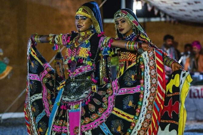 3-Day Luxury Golden Triangle Tour: New Delhi, Agra & Jaipur - Day 1 in New Delhi: Lutyens highlights plus Old Delhi real life