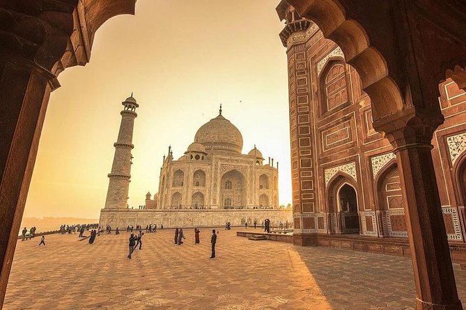 3 Days Delhi Agra Private Tour - Day 2: Sunrise Taj Mahal, Breakfast, Checkout, Fatehpur Sikri, Then Back to Delhi
