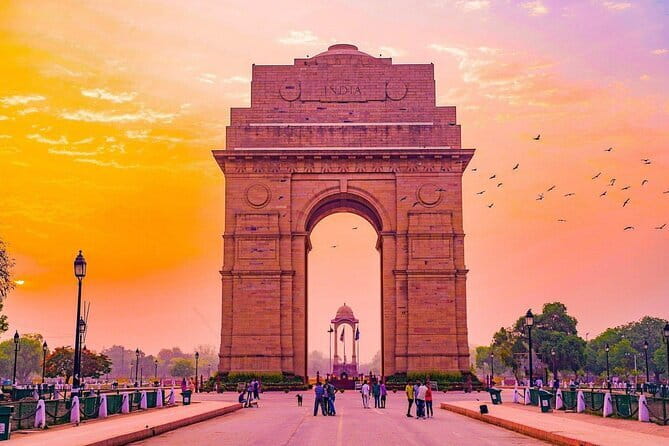 3 Days Golden Triangle Tour from Delhi by Car - Day 1 in Delhi: Old Delhi first, then New Delhi with a timed pickup