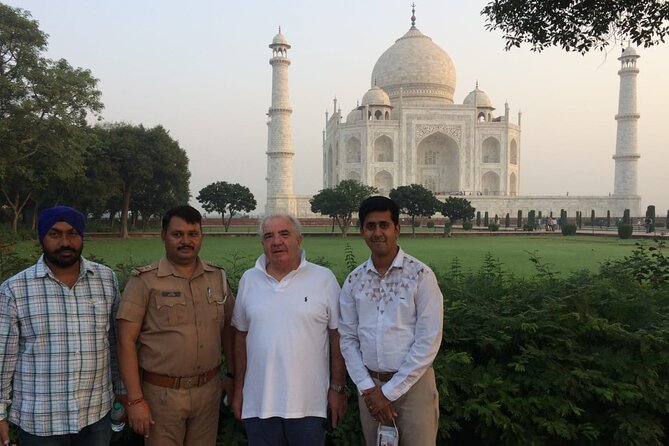 3-Days Luxury Golden Triangle tour to Agra and Jaipur from Delhi - Day 3 Jaipur: Hawa Mahal, City Palace, and Jal Mahal before heading back to Delhi