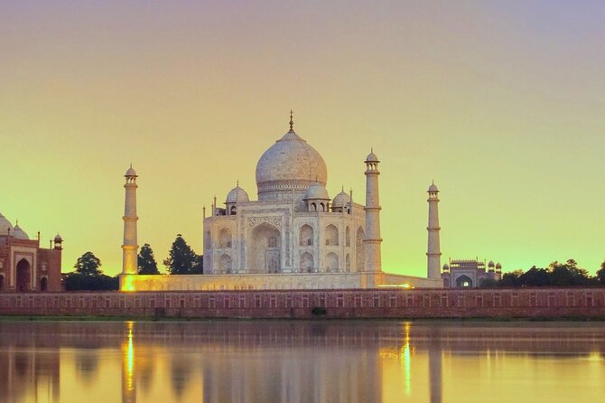 3 Days Private Golden Triangle Tour (Delhi, Agra, Jaipur) 4 Star Hotels - Day 2 in Agra: The Taj Mahal as the Centerpiece