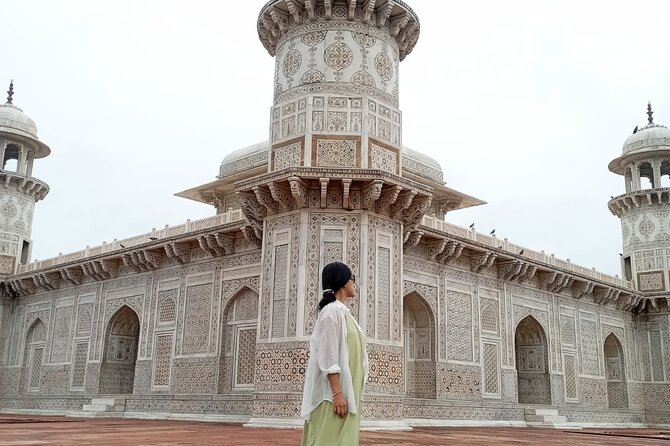 3 Days Private Luxury Golden Triangle Tour in Delhi, Agra, Jaipur - Agra: getting to the Taj Mahal before the day gets loud