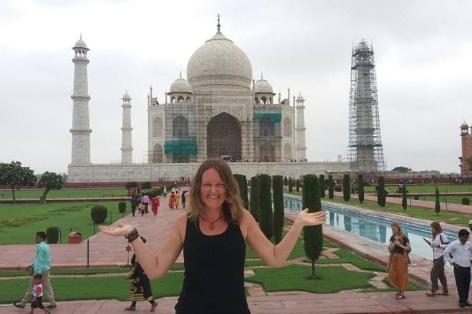 3-Days Private Luxury Golden Triangle Tour to Agra & Jaipur from Delhi - Guides Are a Big Deal Here: Mr. Singh and Mohammad’s Style