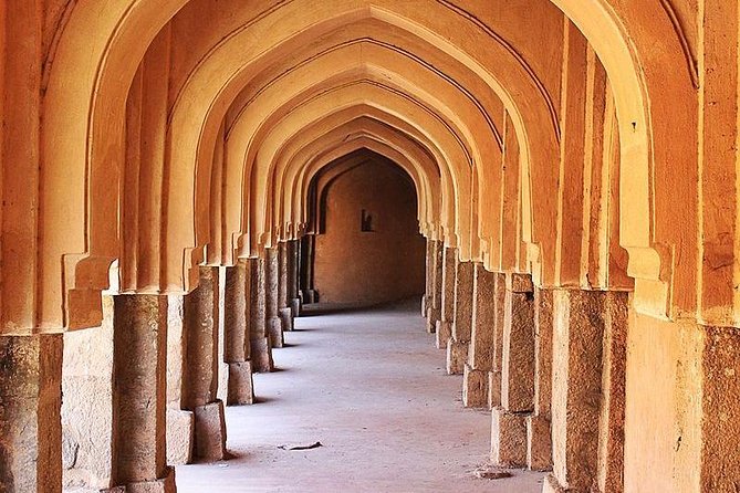 3-Hour Mehrauli Archaeological Park Ruins Walking Tour Delhi - Mehrauli in 2–3 hours: a smart way to see Delhi’s layers