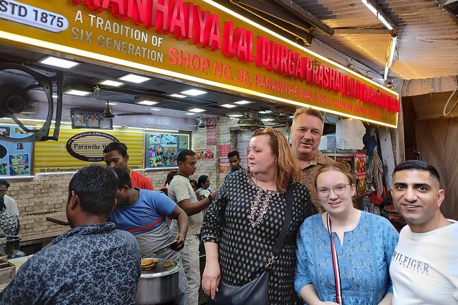 3-Hour Old Delhi Heritage Walking tour with Rickshaw ride - How the day flows: from Connaught Place to Old Delhi lanes