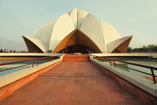 4 days Golden Triangle Tour - Agra Fort after breakfast: Mughal power in red stone