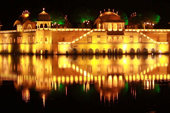 4 Days Golden Triangle Tour by AC Transport - Agra to Jaipur via Fatehpur Sikri: a historic road-day strategy