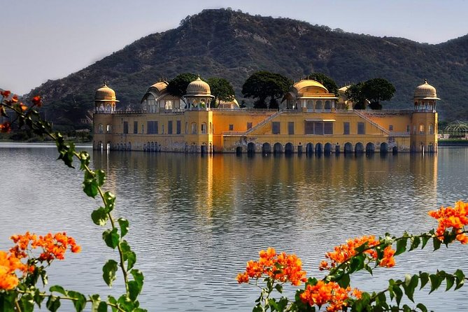 4 Days Golden Triangle Tour : Delhi Agra Jaipur Tour - A tight Golden Triangle plan that still feels personal