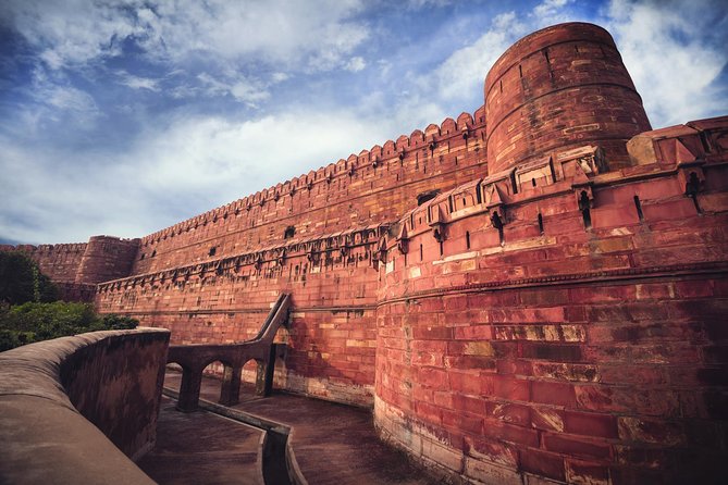 4 Days Golden Triangle Tour to Agra and Jaipur From New Delhi - Sunrise Taj Mahal: the emotional payoff day