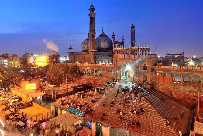 4-Hour Old Delhi Evening Walking Tour with Local Dinner & Guide - What the “walk the bazaars” style feels like in real life