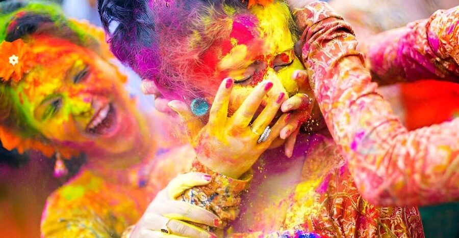 4 March - Enjoy Holi (Color Festival) w/ Local Delhi Family - The short walk to the apartment park where the real play starts