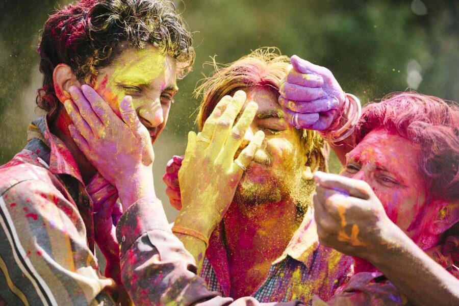 4 March - Enjoy Holi (Color Festival) w/ Local Delhi Family - Photo strategy: how to capture Holi without ruining your day