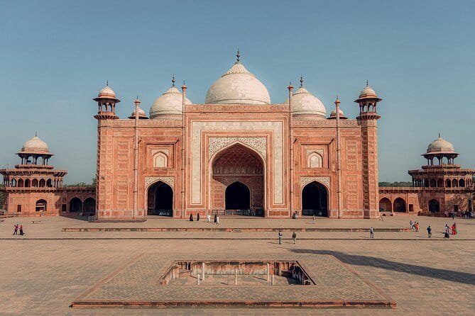 5-Day Golden Triangle Delhi Agra Jaipur Tour with Leopard Safari - Day 1: Delhi to Agra, Then Taj Mahal and Agra Fort Without the Rush