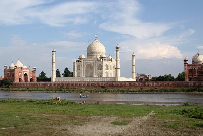 5-Days Golden Triangle Tour : Delhi Agra and Jaipur - Day 4 in Jaipur: Amer Fort, City Palace, Jantar Mantar, and quick photo moments