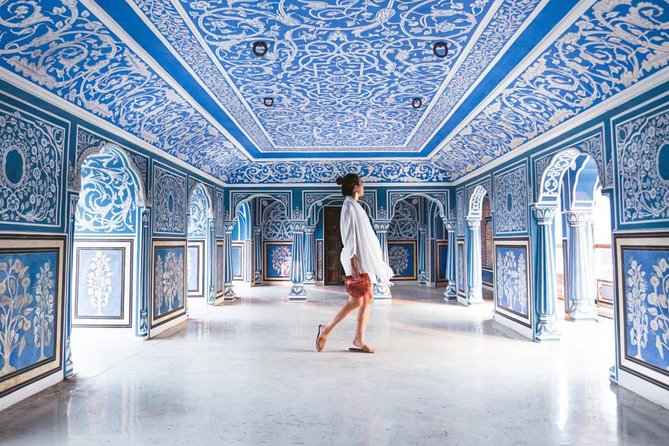 5-Days Luxury Golden Triangle Tour from Delhi Include,Hotel,Guide &On Board WiFi - Amber Fort and Jaipur’s Pink City icons: forts, palaces, and an observatory stop