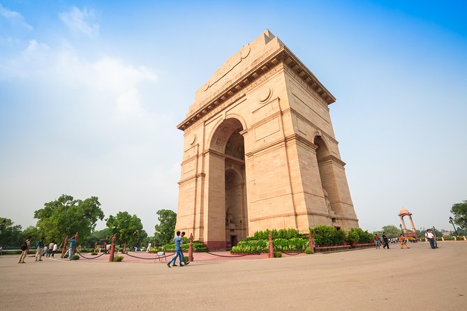 5 Days Private Golden Triangle Tour to Agra & Jaipur from Delhi - Price and value: what USD 229.79 really buys you (and what adds up)