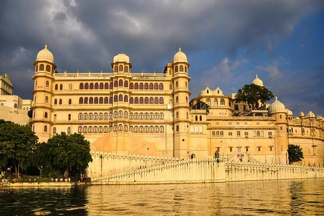5-Night Private Rajasthan Tour from Delhi Including Jaipur, Jodhpur and Udaipur - Jaipur in a day: Amber, the palaces, and markets