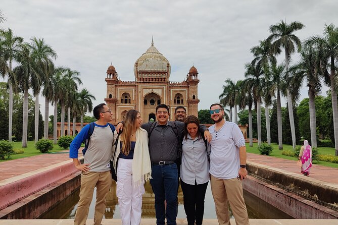 5 Senses Tour - Old + New Delhi, Workshops, Lunch all inclusive - Entering Humayun’s Tomb at the right hour