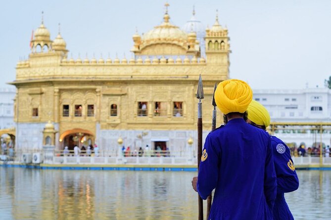6 Days Golden Triangle Tour with Amritsar from Delhi - Day 1 in Delhi to Agra: Qutub Minar to Jama Masjid, then Taj City