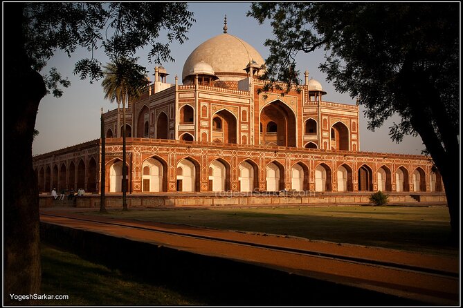 6 Days Golden Triangle Tour - Day 1 in Delhi: airport arrival and your first hotel night