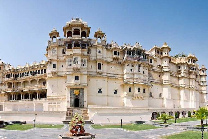 6 Days Golden Triangle with Ranthambore & Varanasi Tour - Agra Day 4: Taj Mahal at sunrise plus Agra Fort