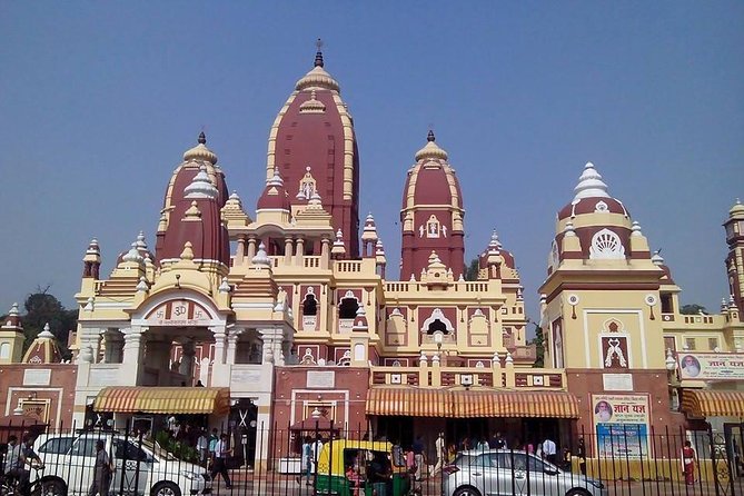 6 Nights 7 Days Golden Triangle Tour Package Discover Taj Mahal‎ - Jaipur Day 5: Amber Fort, City Palace, Jantar Mantar, and photo stops that matter