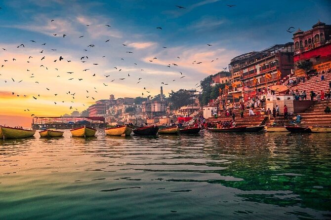 7 Day Golden Triangle Private Heritage and Varanasi Tour - Day 1 in Delhi: Old Delhi Powerhouses to Qutb’s Tower