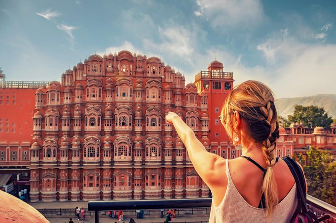 7-Day Private Tour: Delhi, Agra, Jaipur, Jodhpur and Udaipur from Delhi - Day 3 in Jaipur: Amber Fort, palace views, and the Jantar Mantar clockwork