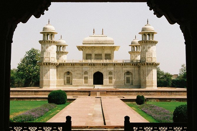 8 Days India Golden Triangle Tour With Varanasi - New Delhi Arrival: Comfort and Orientation on Day One
