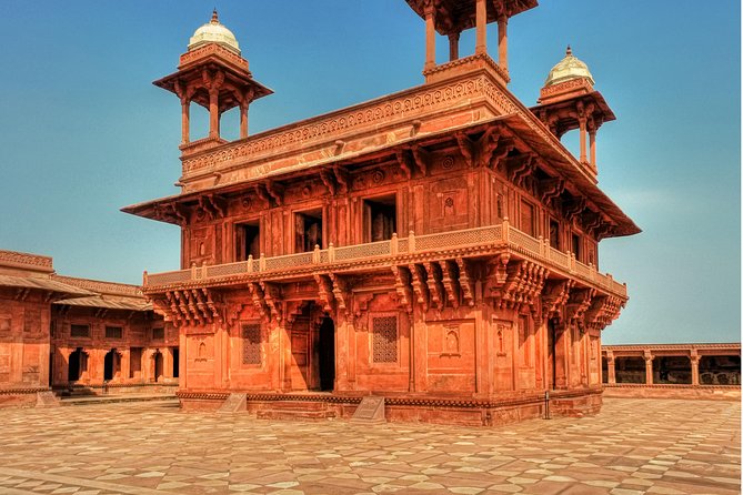 8 Days India Golden Triangle Tour With Varanasi - Service Level: Licensed Guides and Drivers Who Keep the Day Moving