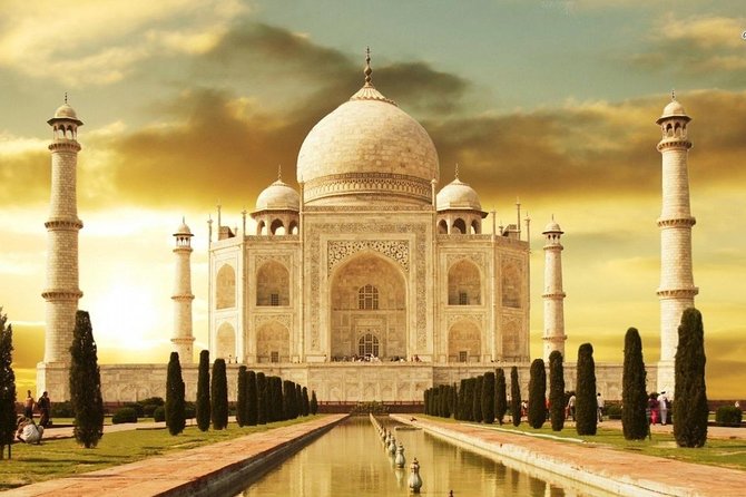 A wonderful day trip to Taj Mahal - The drive to Agra on Yamuna Expressway: comfort details that matter