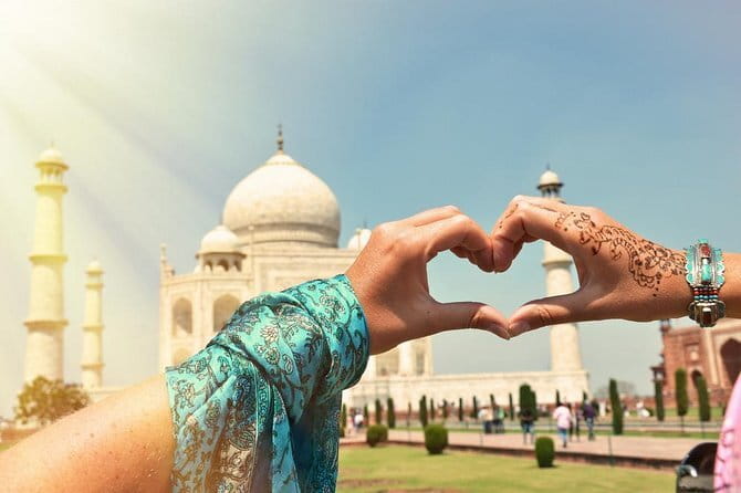 Agra day tour by Gatimaan Express -TAJ & FORT - Baby Taj as a quieter stop that fills the gaps