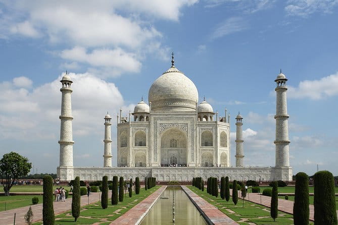 Agra day tour by Gatimaan Express -TAJ & FORT - Hotel pickup and the transfer flow in Agra