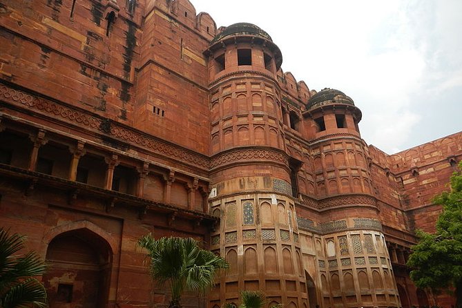 Agra Overnight Tour Package From Delhi - Day 2: The sunrise Taj Mahal visit that makes the overnight worth it